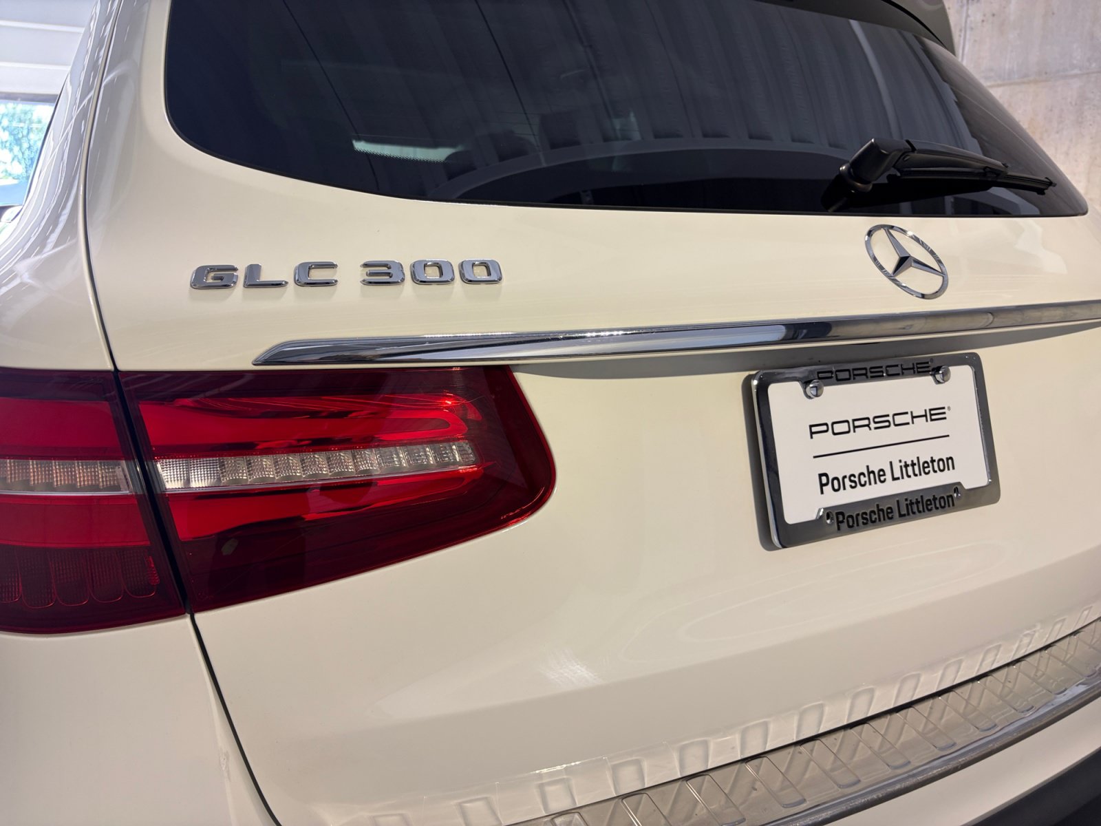 Used 2019 Mercedes-Benz GLC 300 4MATIC image 17