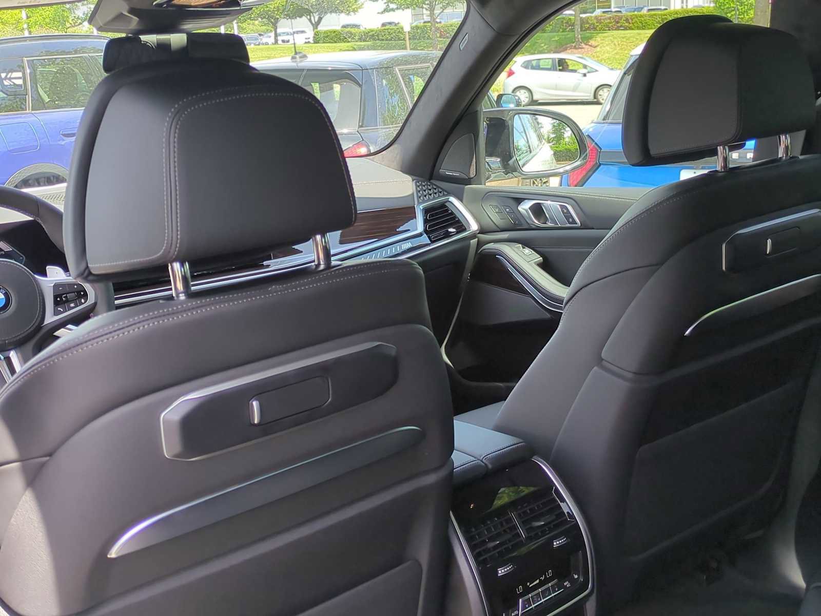 Used 2026 BMW X7 M60i image 19