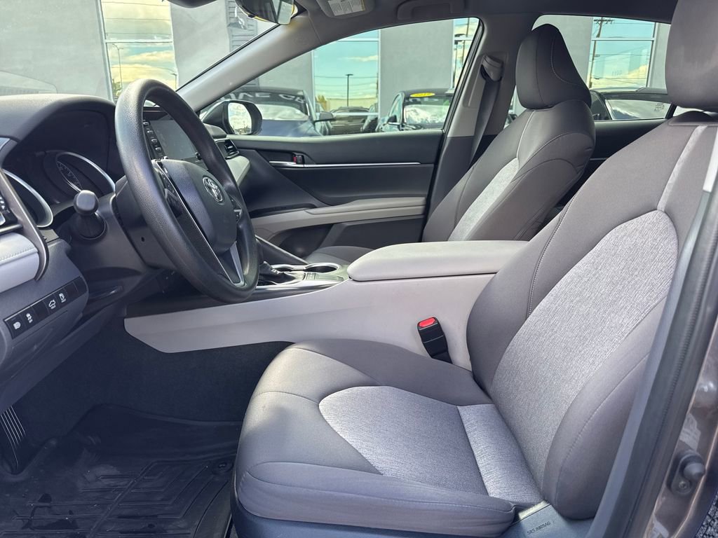 Used 2023 Toyota Camry LE FWD image 9