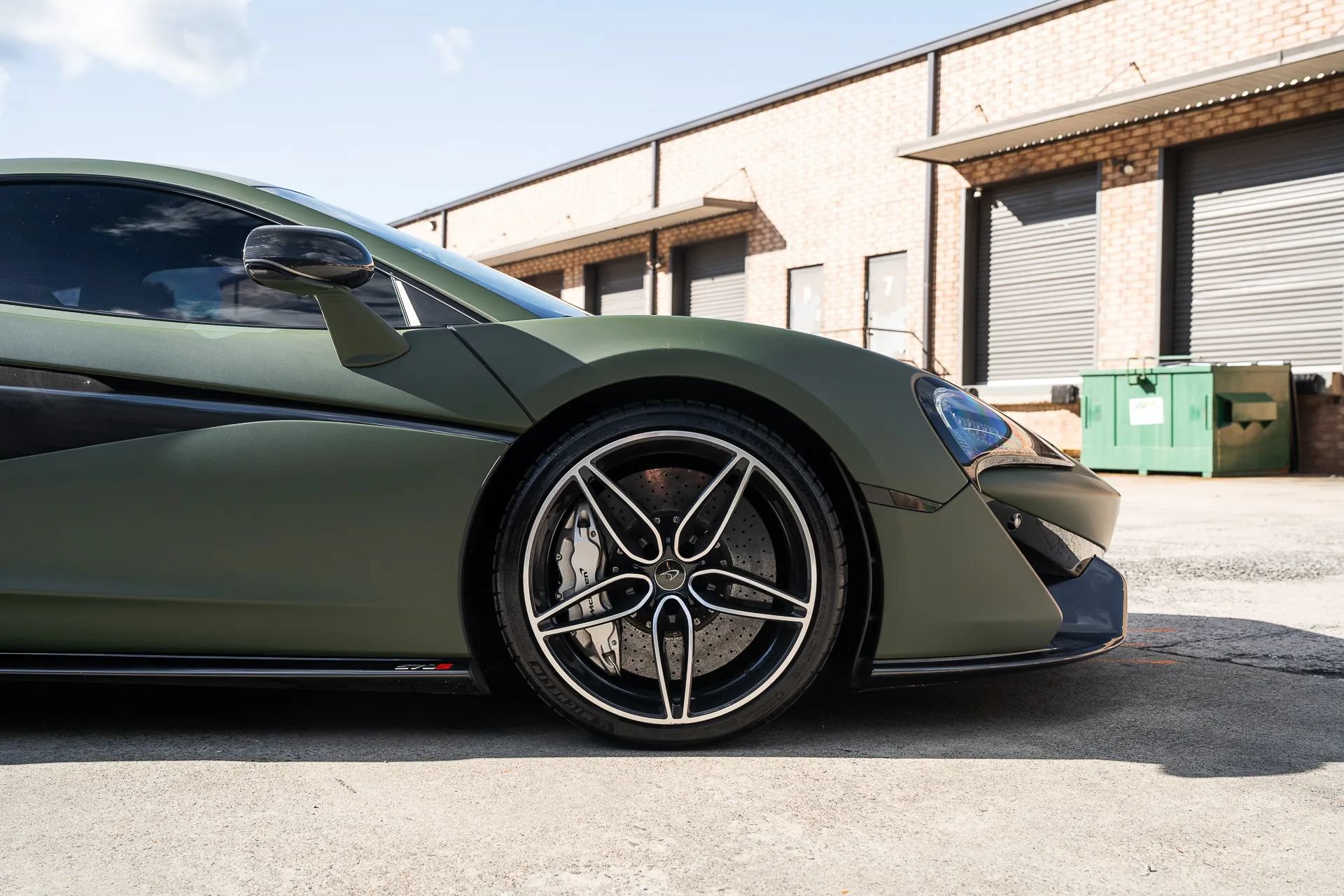 Used 2016 McLaren 570S Coupe RWD image 13