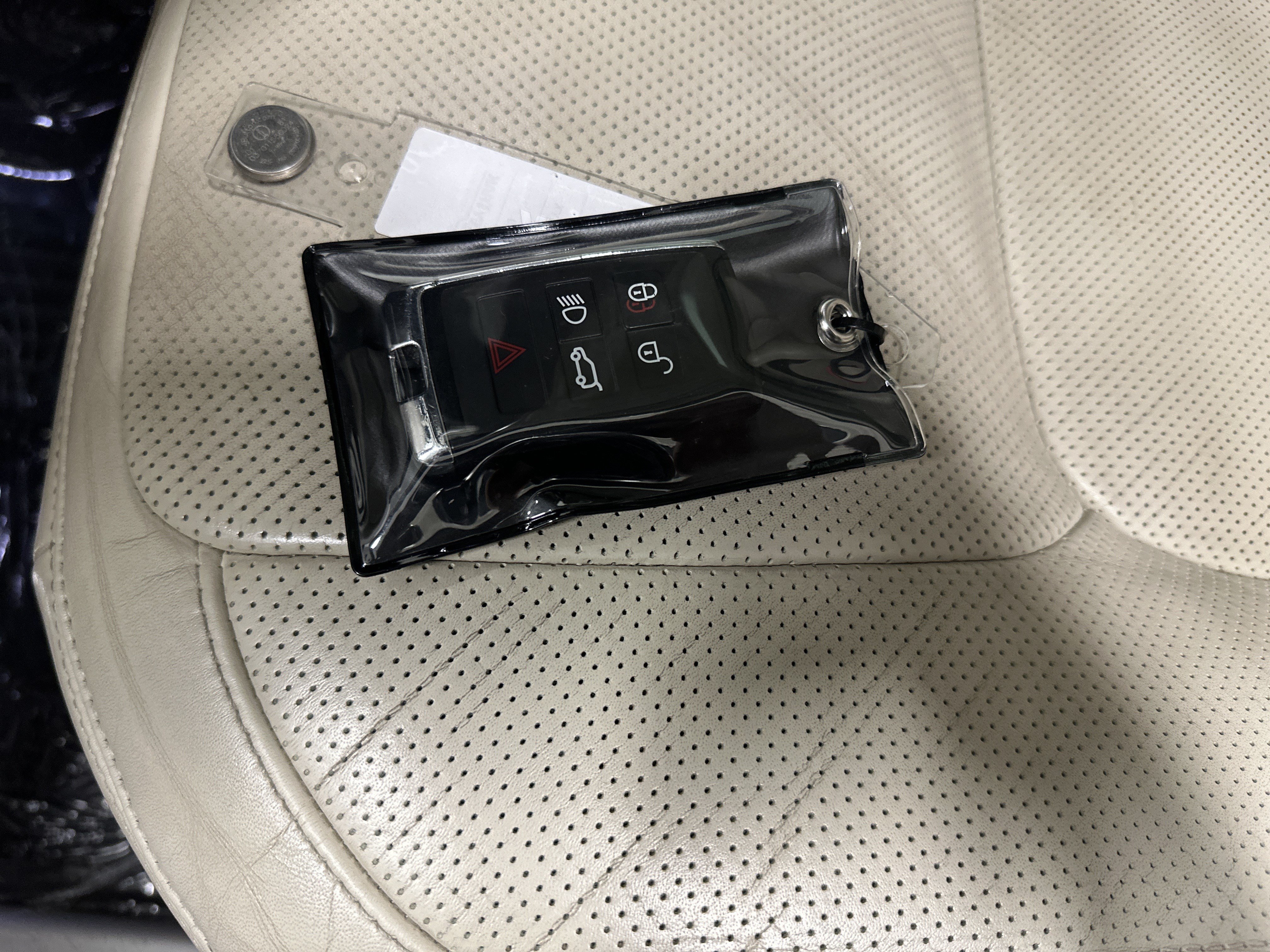 Used 2020 Land Rover Range Rover HSE AWD/4WD image 36