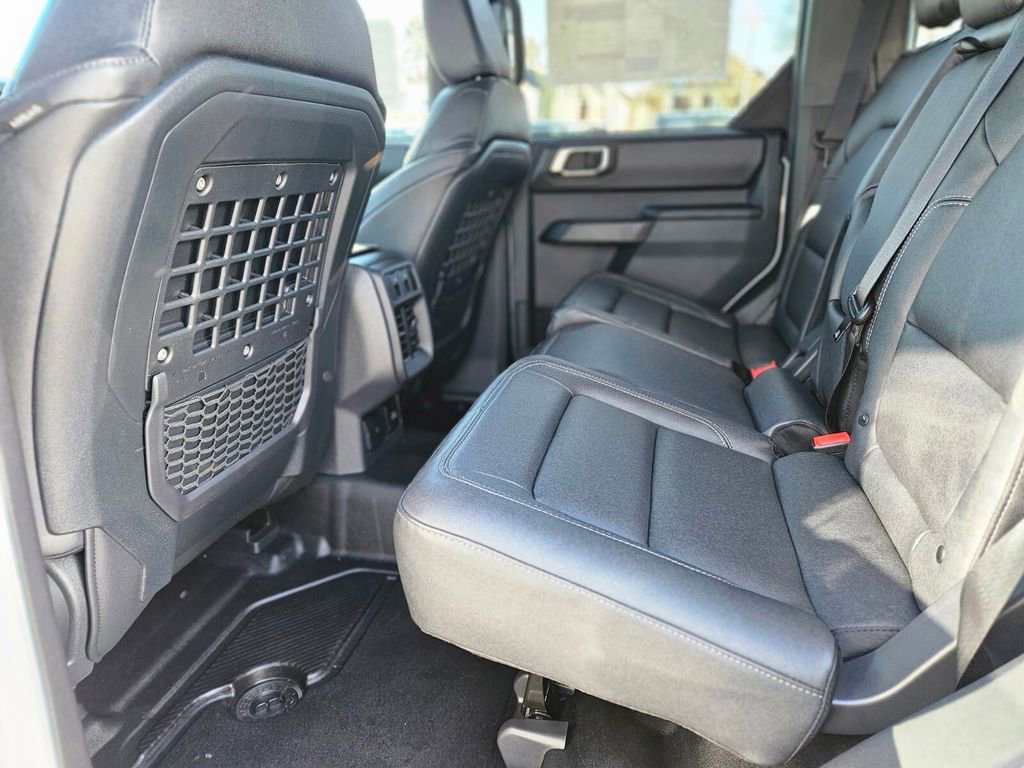New 2025 Ford Bronco Badlands image 14