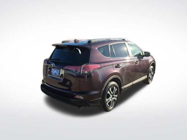 Used 2017 Toyota RAV4 LE image 5