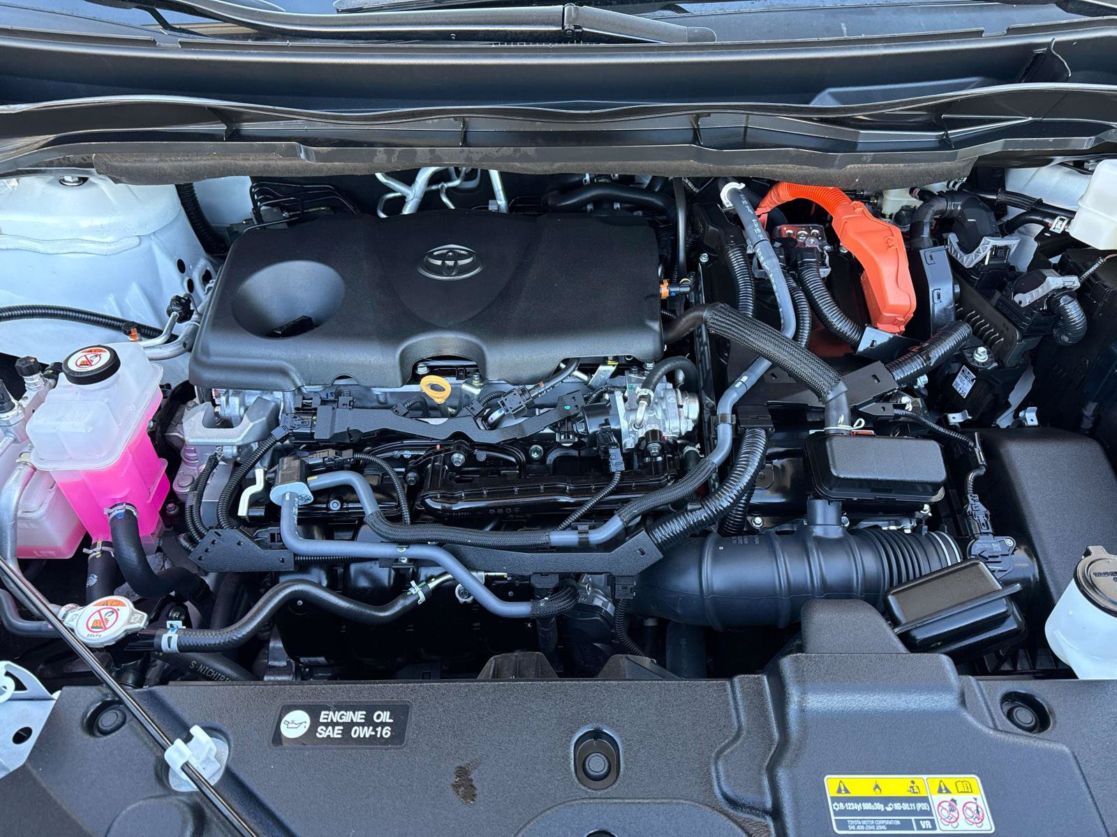 Used 2024 Toyota Sienna LE AWD/4WD image 9