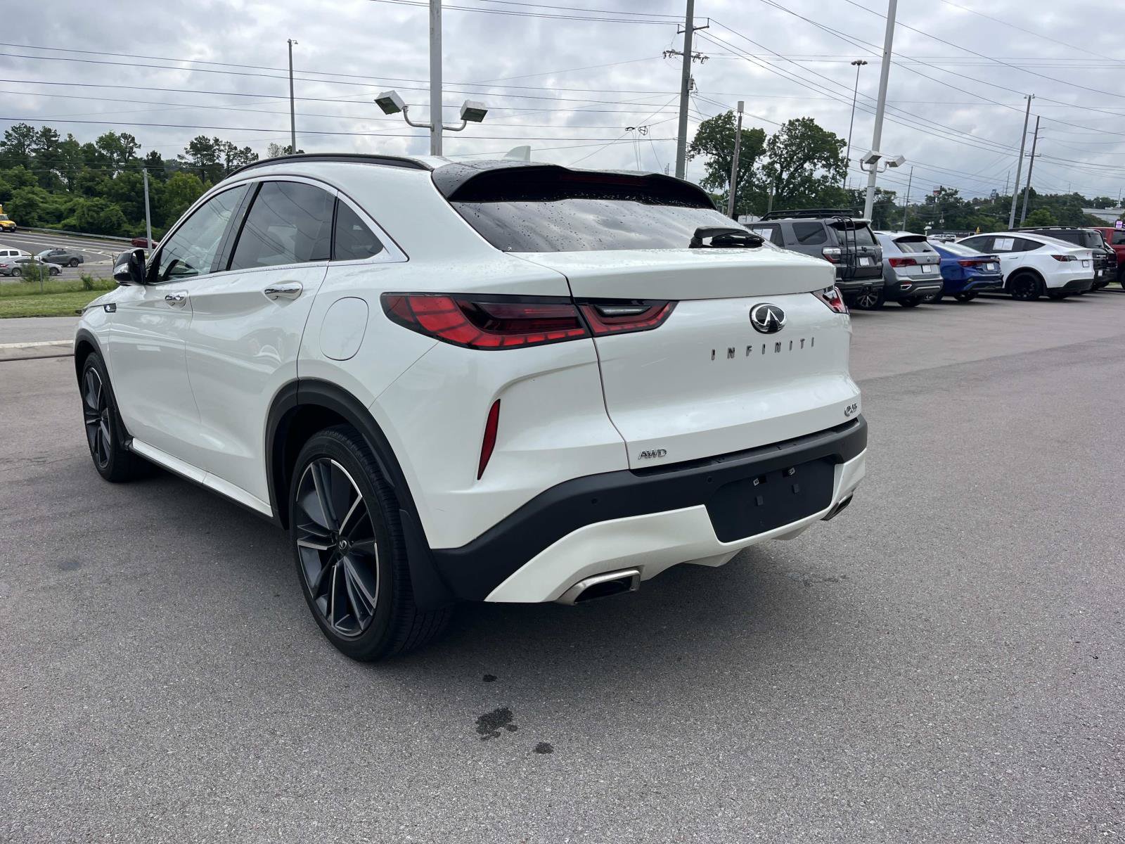 Used 2023 INFINITI QX55 Sensory w/ Lighting Package AWD/4WD image 5
