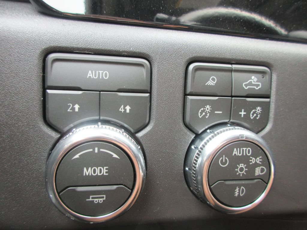 New 2026 GMC Sierra 1500 SLT w/ SLT Convenience Package AWD/4WD image 18
