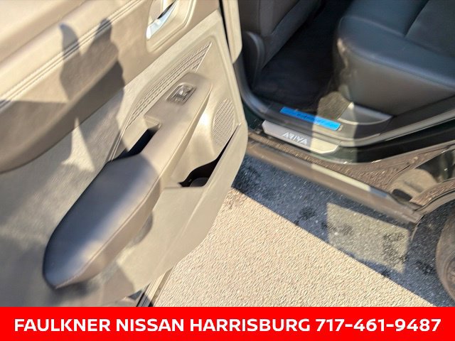 Used 2024 Nissan Ariya AWD image 15