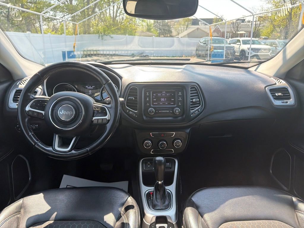 Used 2018 Jeep Compass Latitude image 14