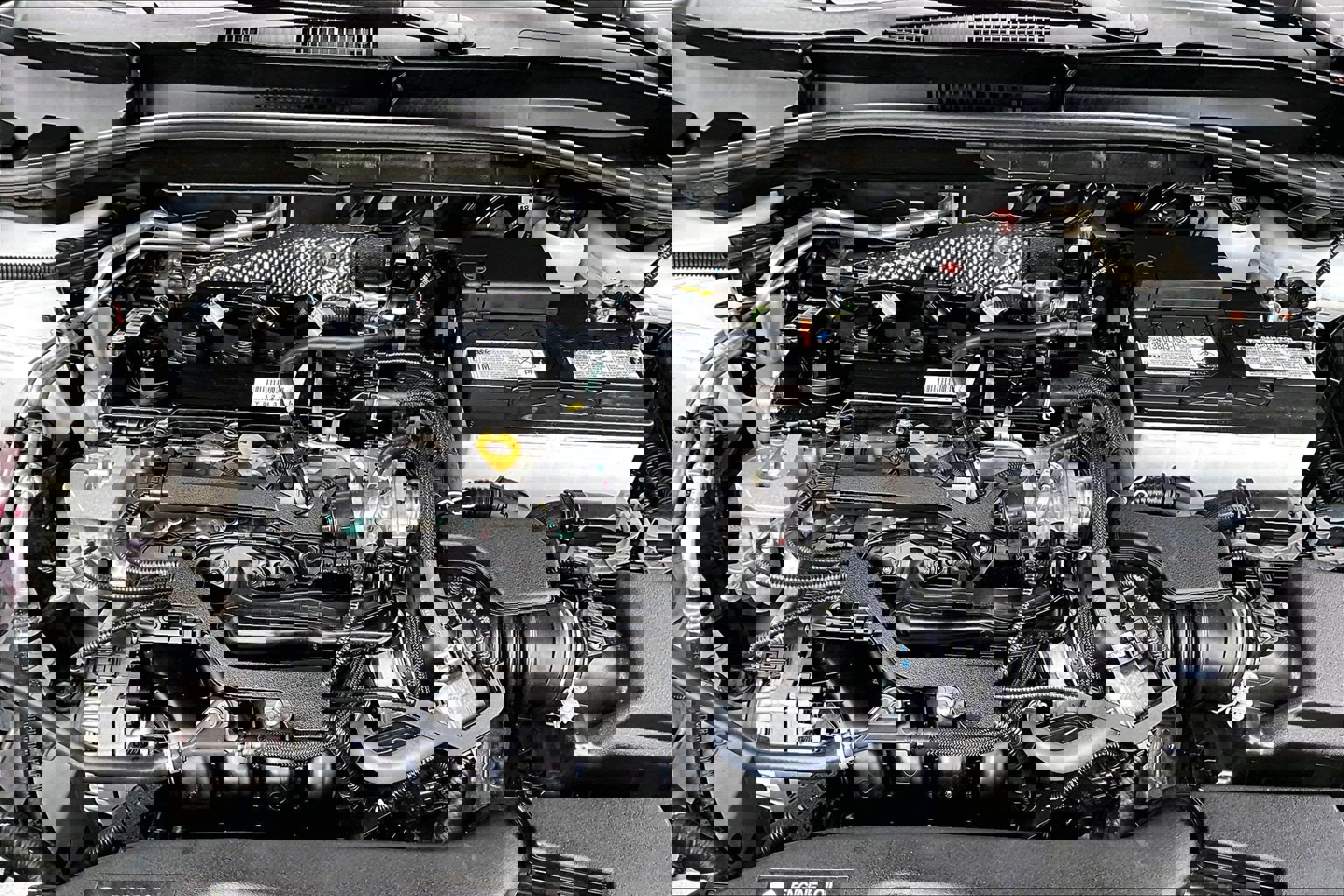 Used 2025 Toyota Corolla Cross XLE image 10