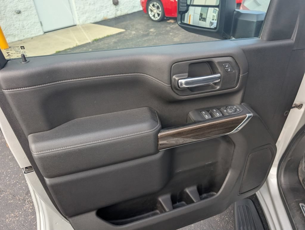 Used 2022 Chevrolet Silverado 3500 LT w/ Convenience Package AWD/4WD image 16