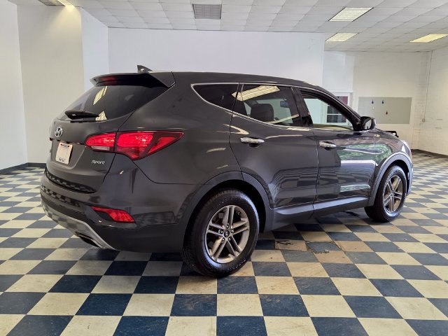Used 2017 Hyundai Santa Fe Sport FWD image 8