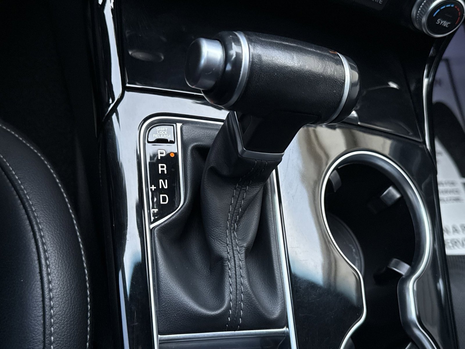 Used 2022 Kia Stinger GT-Line image 22