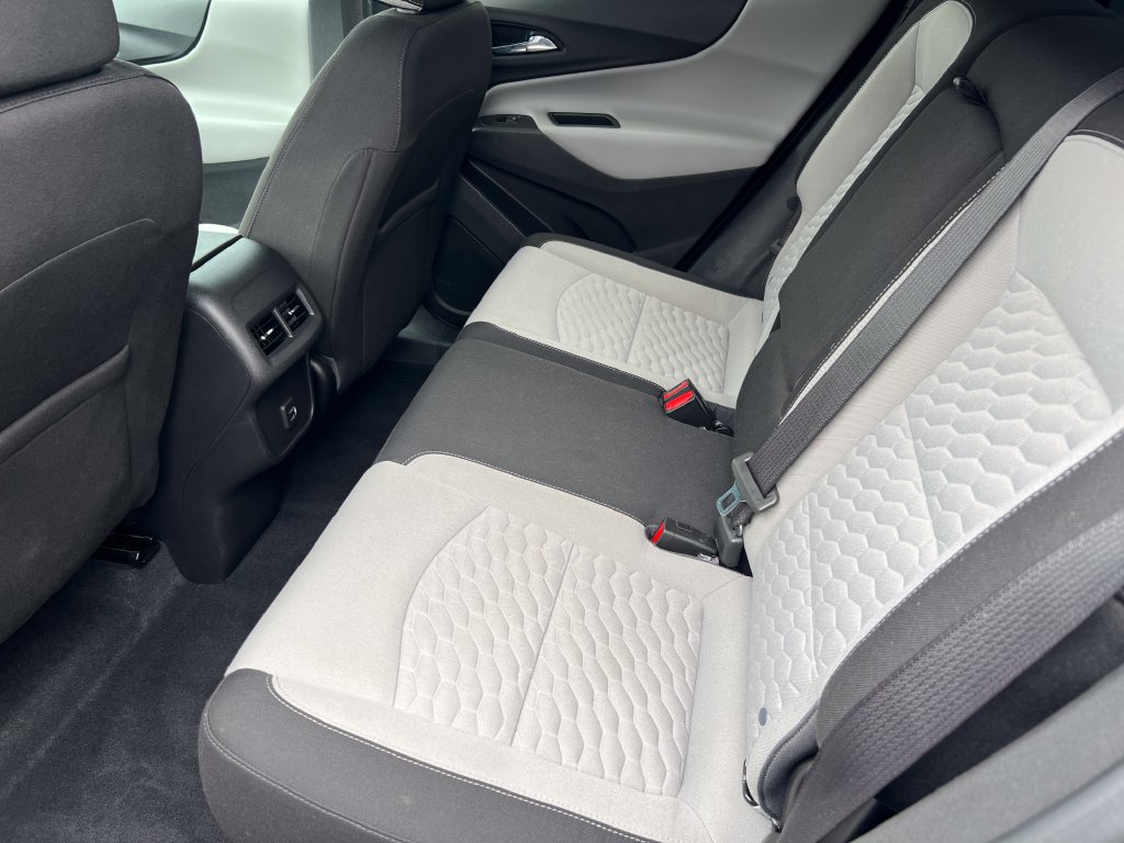 Used 2021 Chevrolet Equinox LT FWD image 13