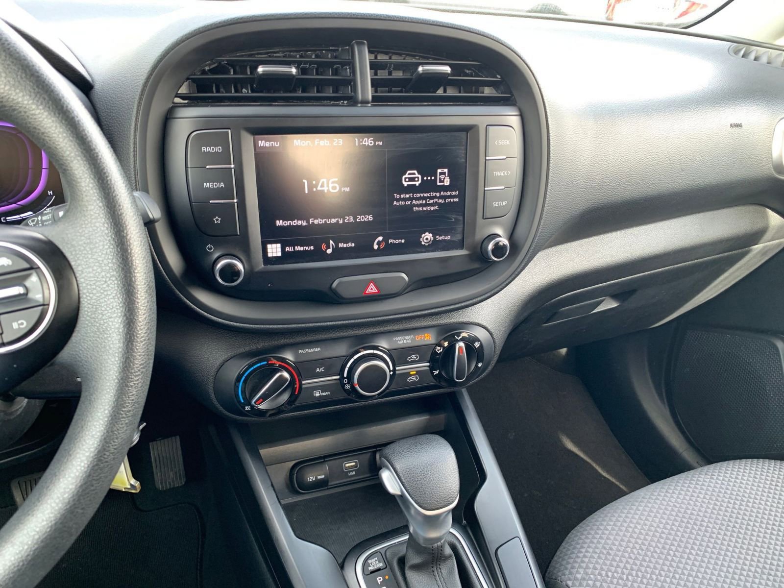 Used 2025 Kia Soul LX w/ LX Technology Package image 17