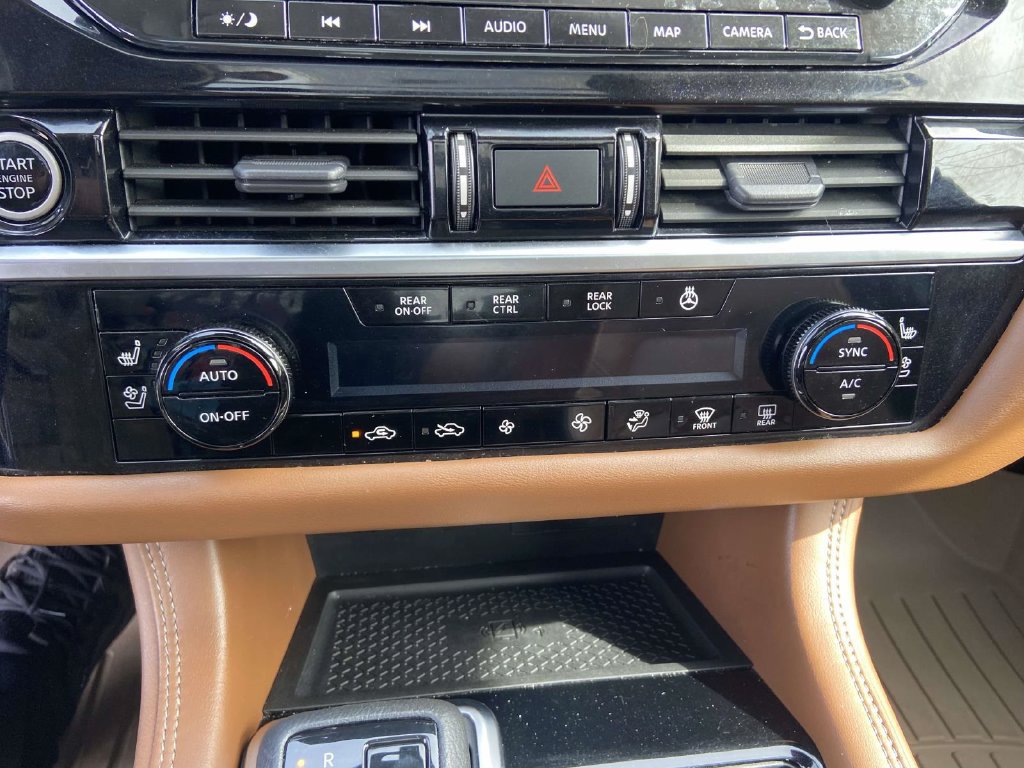 Used 2023 Nissan Pathfinder Platinum AWD/4WD image 18