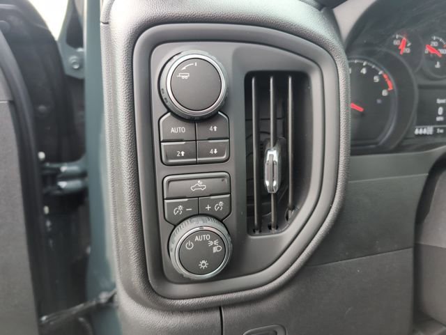 New 2026 Chevrolet Silverado 1500 Custom Trail Boss w/ LPO, Dark Essentials Package image 17