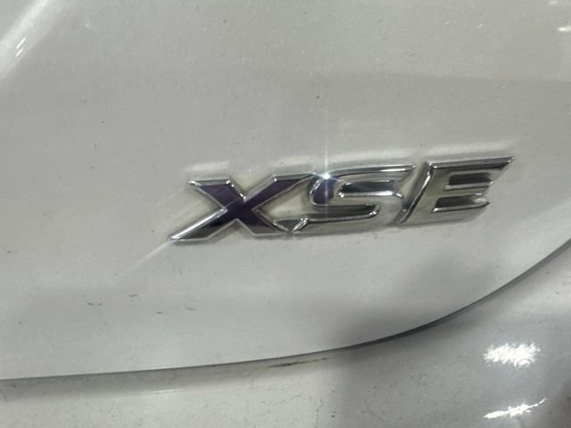 Used 2018 Toyota Camry XSE FWD image 12