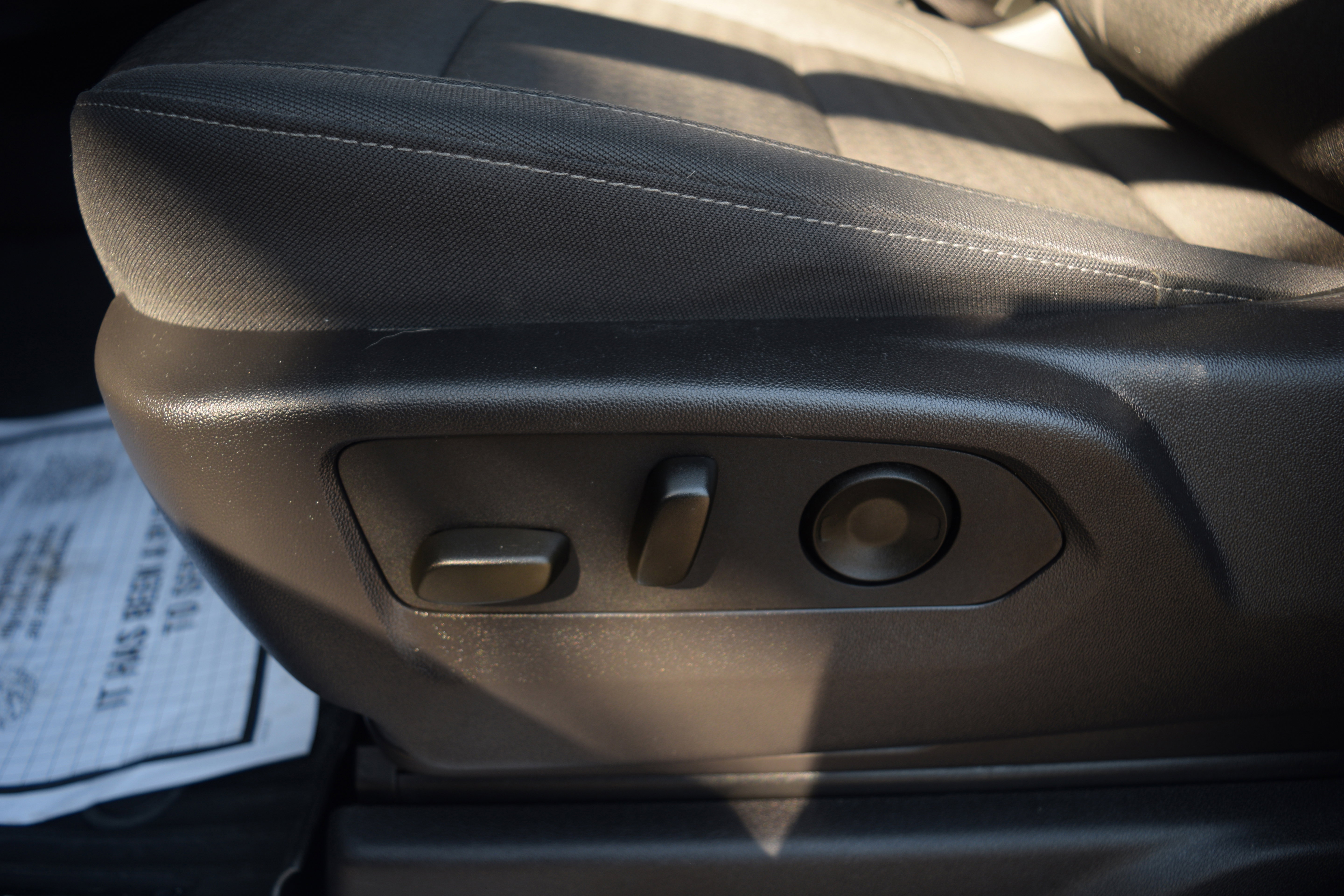 Used 2024 Chevrolet Silverado 1500 LT Trail Boss w/ Protection Package image 18