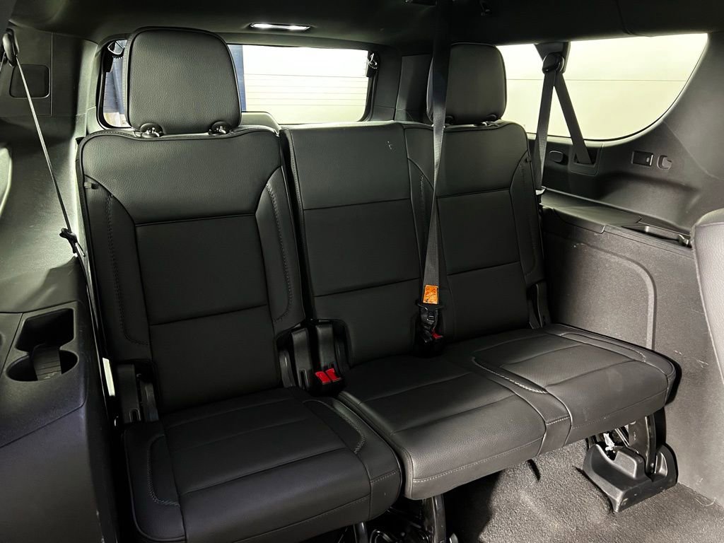 Used 2023 GMC Yukon XL Denali w/ Denali Reserve Package image 28