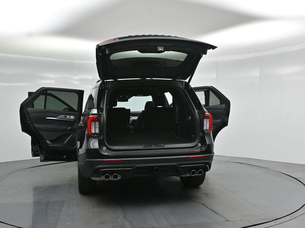 New 2026 Ford Explorer ST AWD/4WD image 33