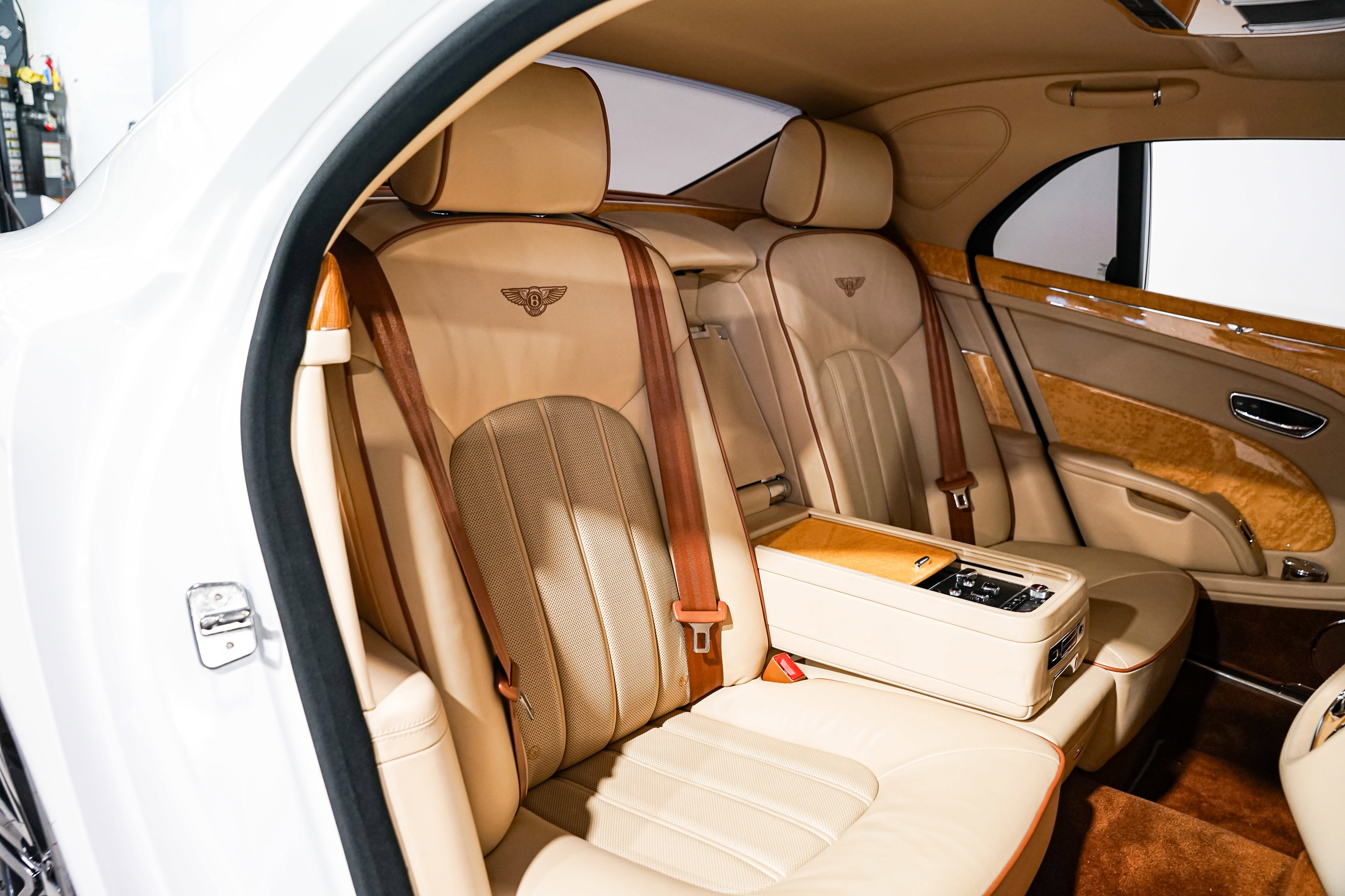 Used 2012 Bentley Mulsanne image 36