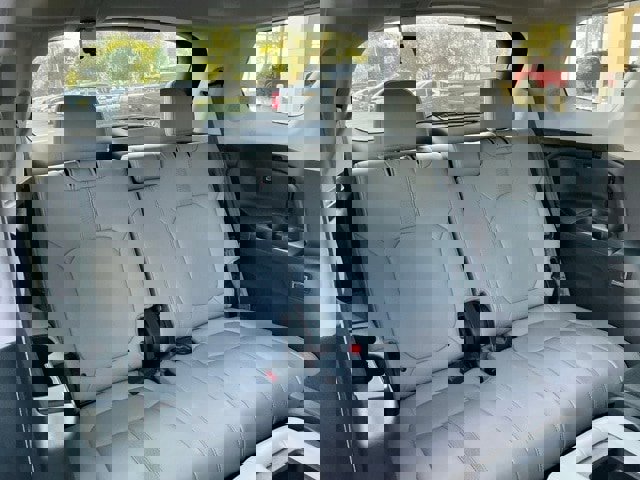 Certified 2023 Honda Pilot Touring image 18