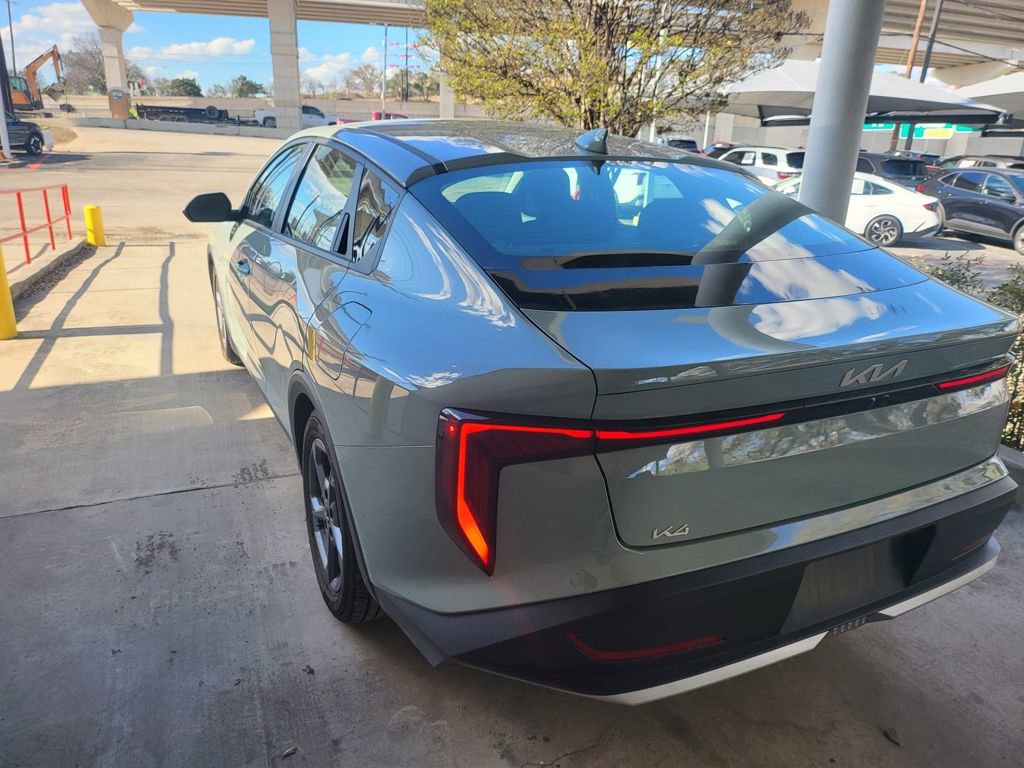 Used 2025 Kia K4 LXS image 10