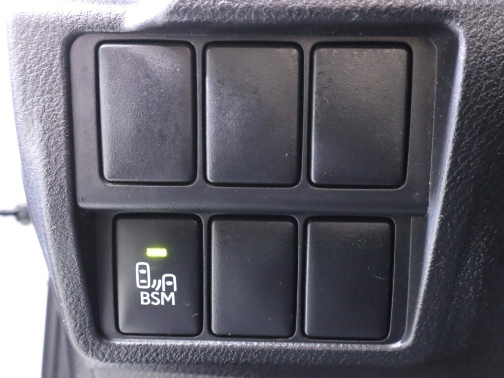 Used 2015 Lexus IS 250 w/ Navigation System Package RWD image 10