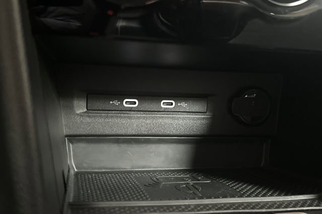 Certified 2023 Volkswagen Taos SE w/ Black Wheel Package image 39