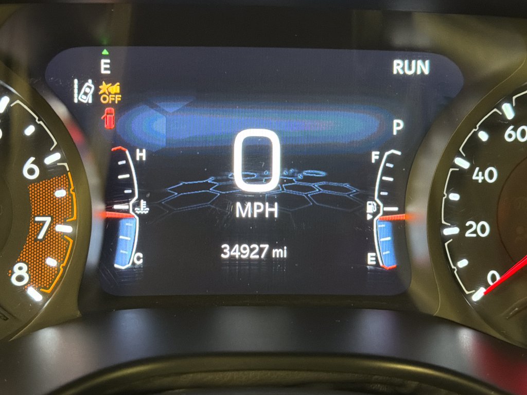 Used 2025 Jeep Compass Trailhawk AWD/4WD image 32