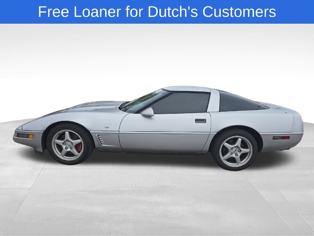 Used 1996 Chevrolet Corvette Coupe RWD image 5