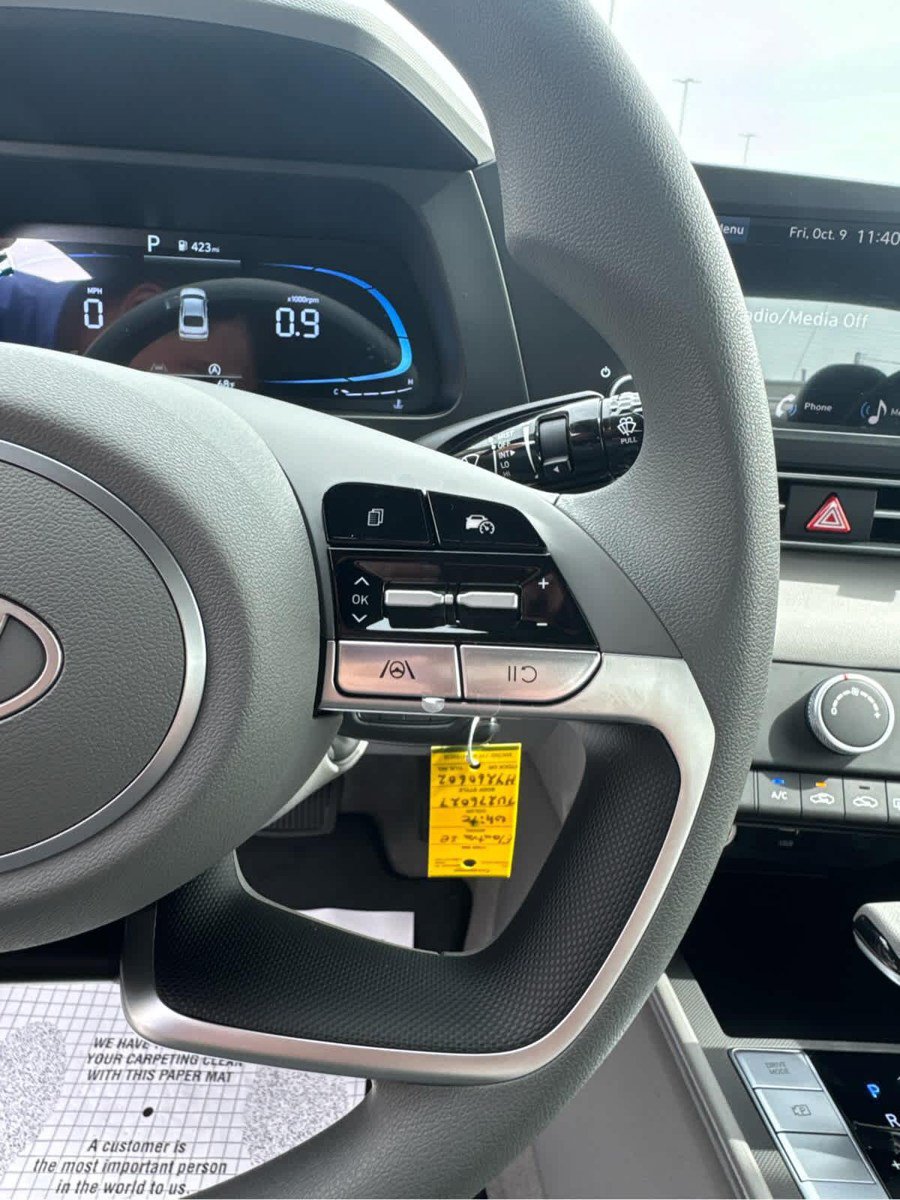 New 2026 Hyundai Elantra SE FWD image 27