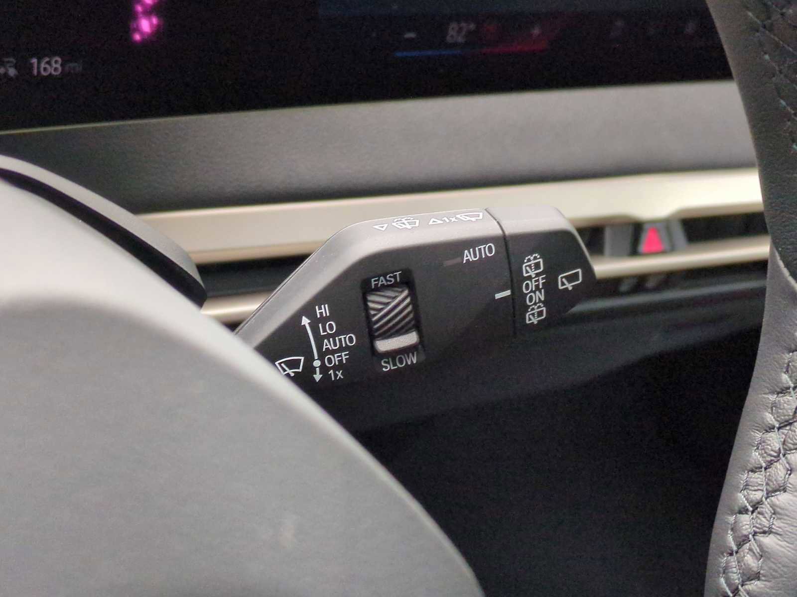 Used 2025 BMW iX xDrive50 image 27