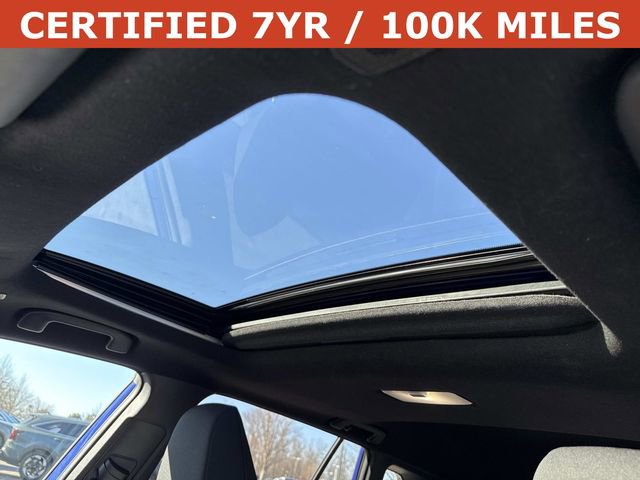 Used 2024 Toyota Corolla Cross SE w/ Moonroof Package image 16