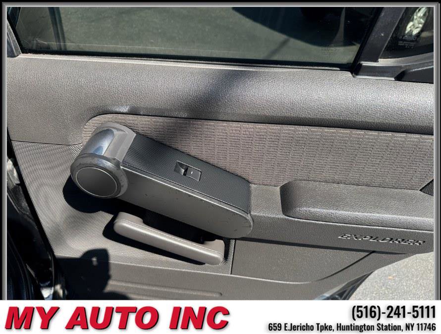 Used 2010 Ford Explorer Sport Trac XLT image 29