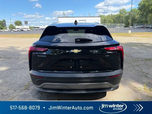 Used 2026 Chevrolet Blazer EV LT w/ Super Cruise Package AWD/4WD image 9