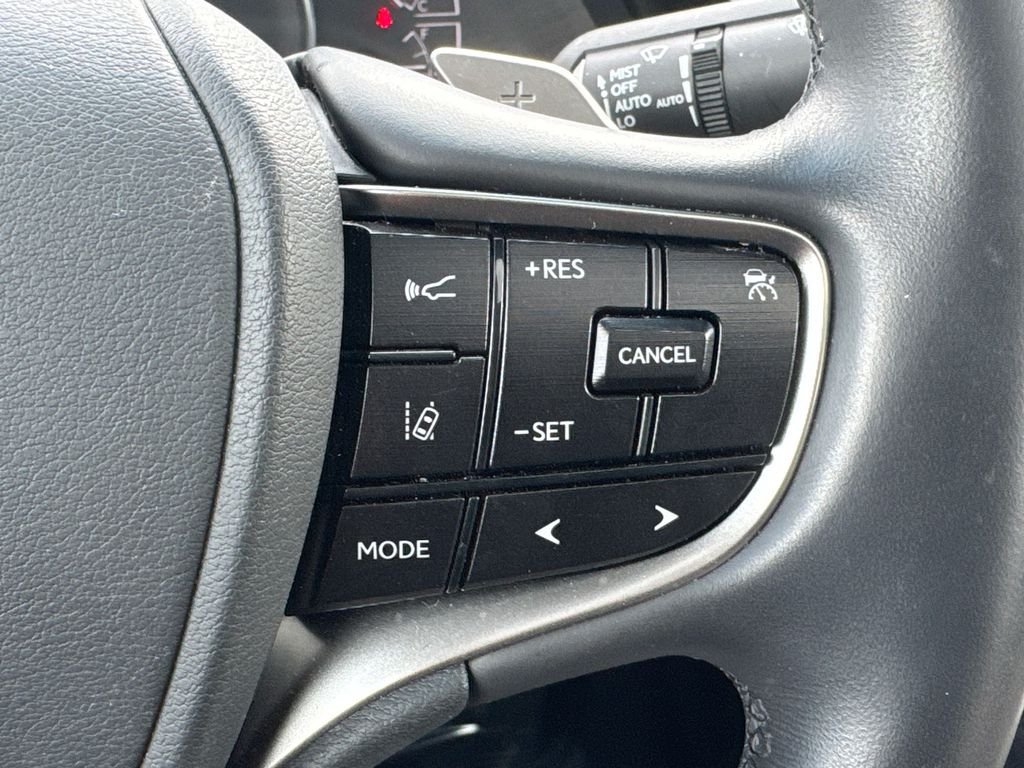 Used 2025 Lexus ES 300h w/ Premium Package FWD image 23