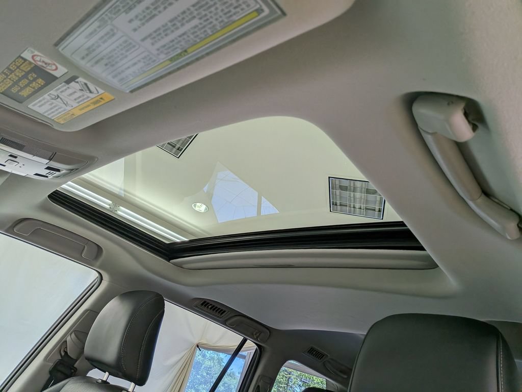 Used 2018 Lexus GX 460 Luxury w/ Preferred Accessory Package AWD/4WD image 16