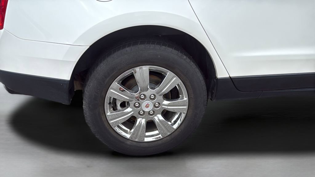 Used 2015 Cadillac SRX Luxury w/ Driver Awareness Package FWD image 23