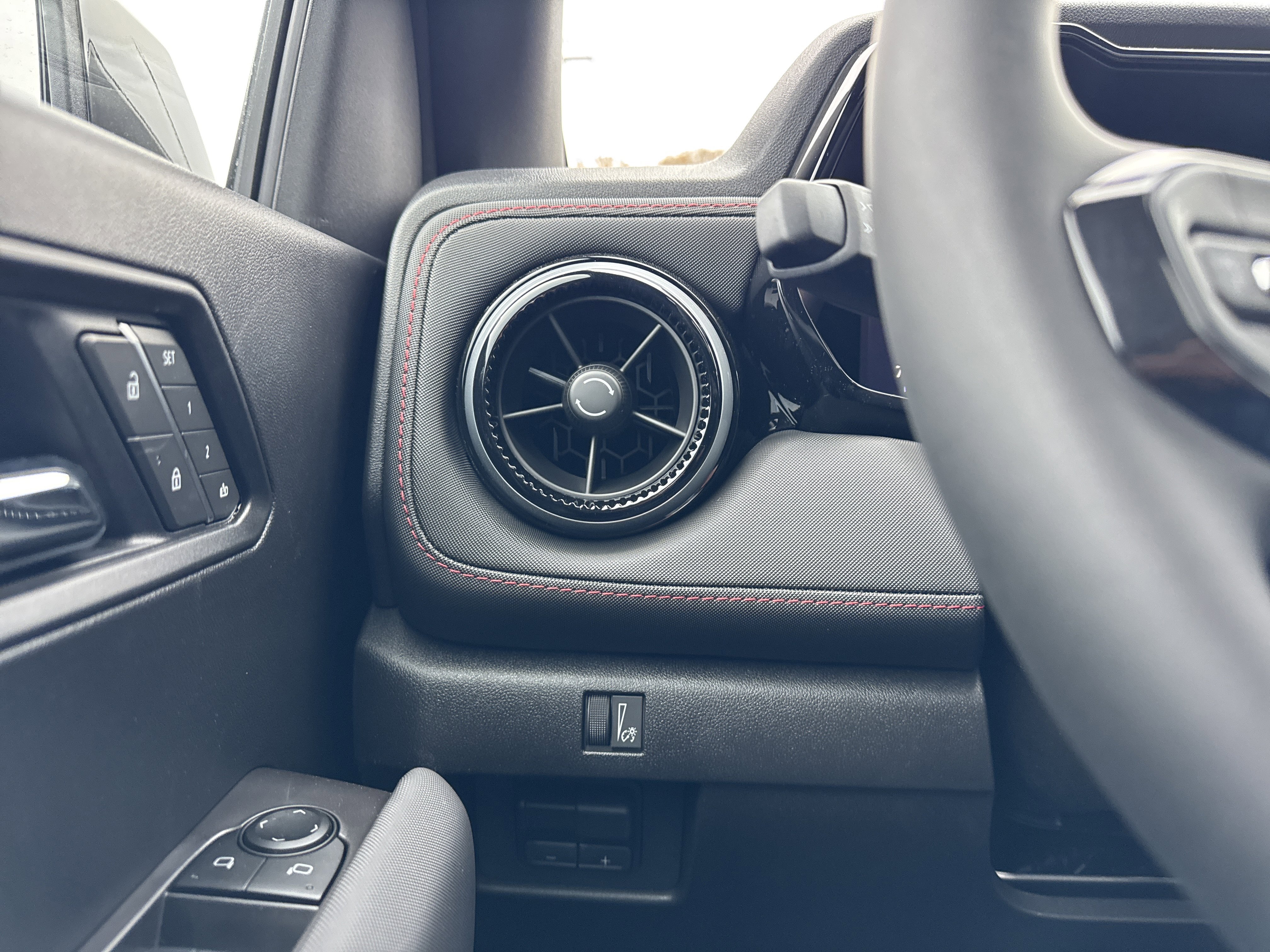 New 2026 Chevrolet Colorado Z71 w/ Technology Package image 24