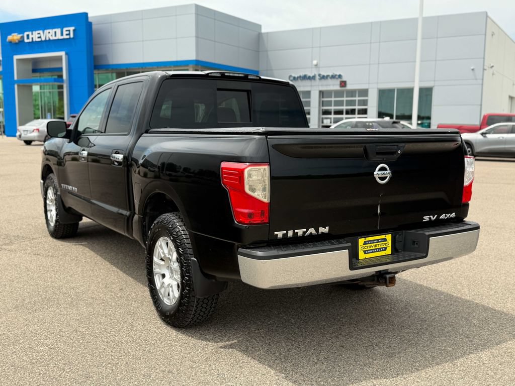 Used 2018 Nissan Titan SV AWD/4WD image 8