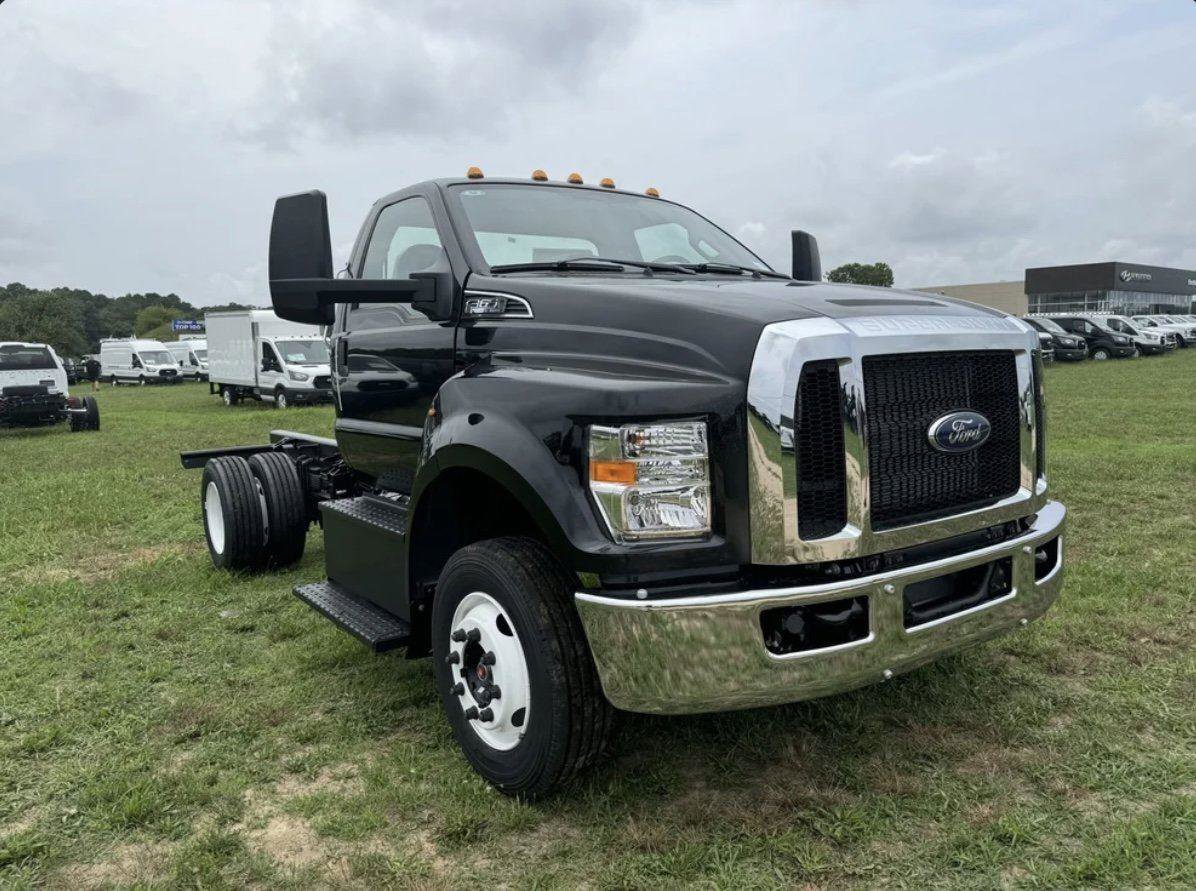 New 2025 Ford F650 2WD Regular Cab Super Duty image 3