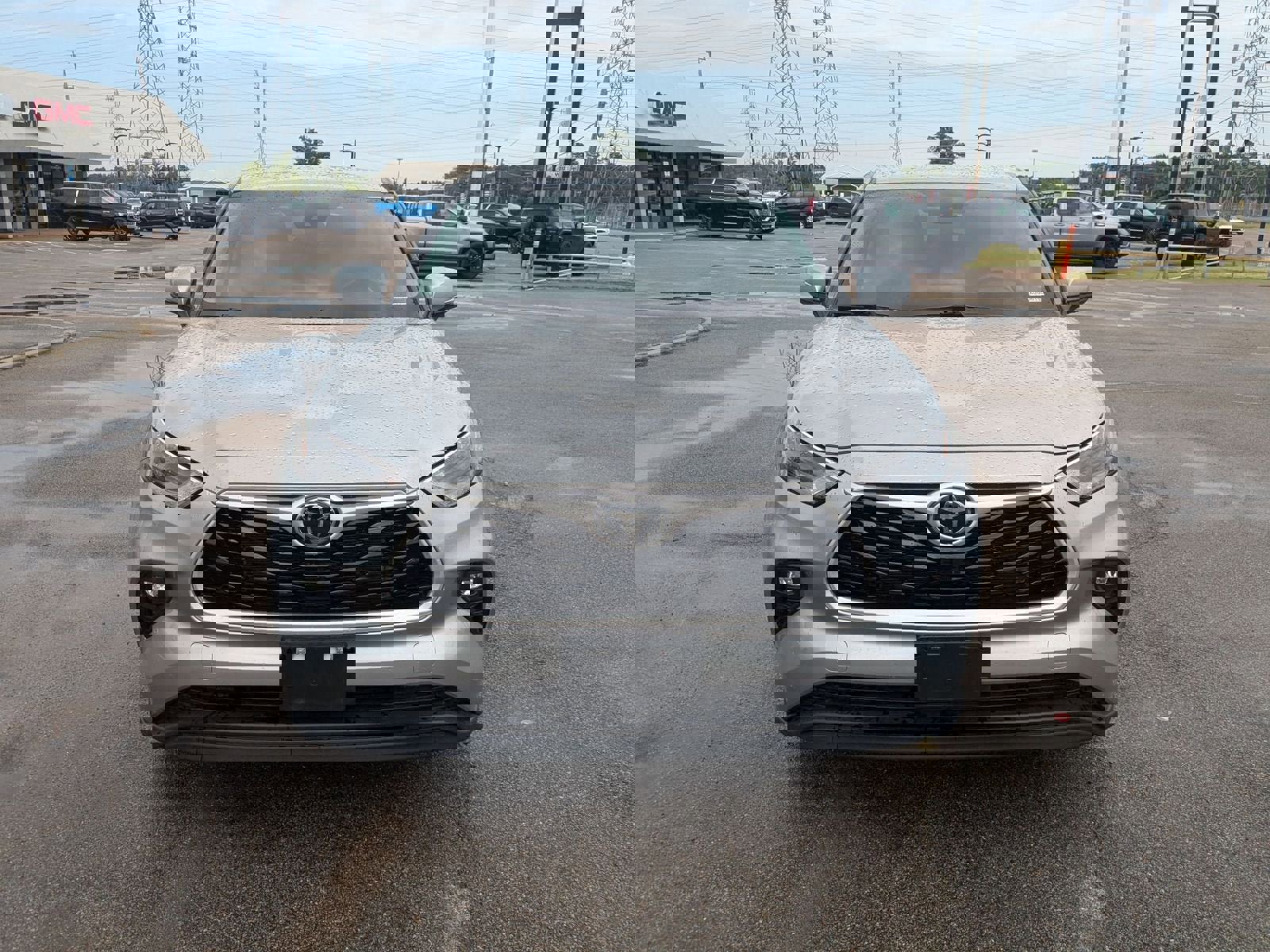 Used 2024 Toyota Highlander LE image 8