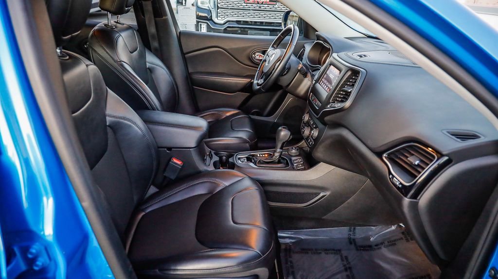 Certified 2021 Jeep Cherokee Latitude Plus image 16