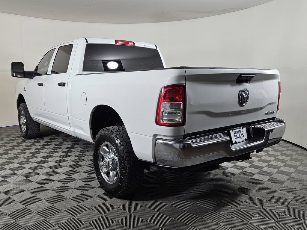 Used 2024 RAM 2500 Tradesman w/ Chrome Appearance Group AWD/4WD image 4