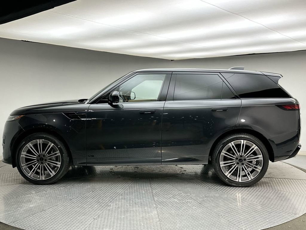 New 2026 Land Rover Range Rover Sport Dynamic SE AWD/4WD image 10