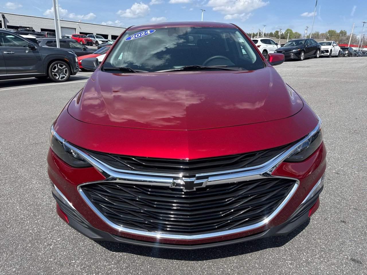 Used 2024 Chevrolet Malibu RS image 2