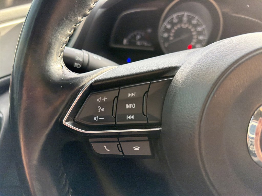 Used 2018 MAZDA MAZDA3 Touring image 11