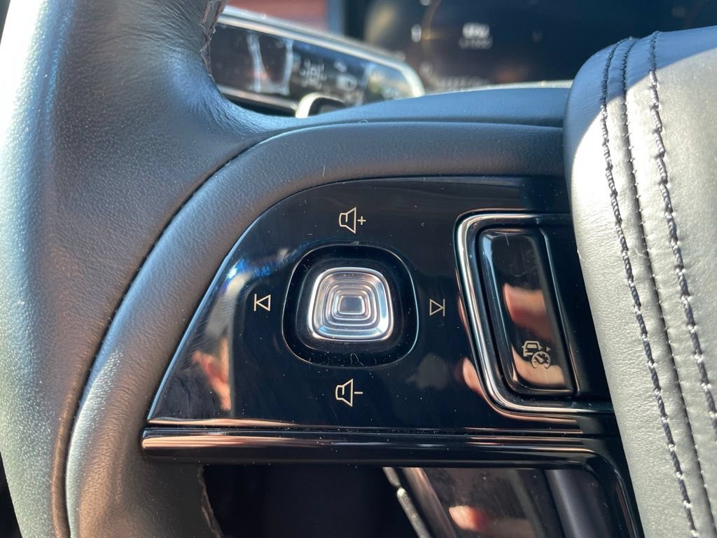 Used 2023 Lincoln Aviator Reserve w/ Jet Package AWD/4WD image 12