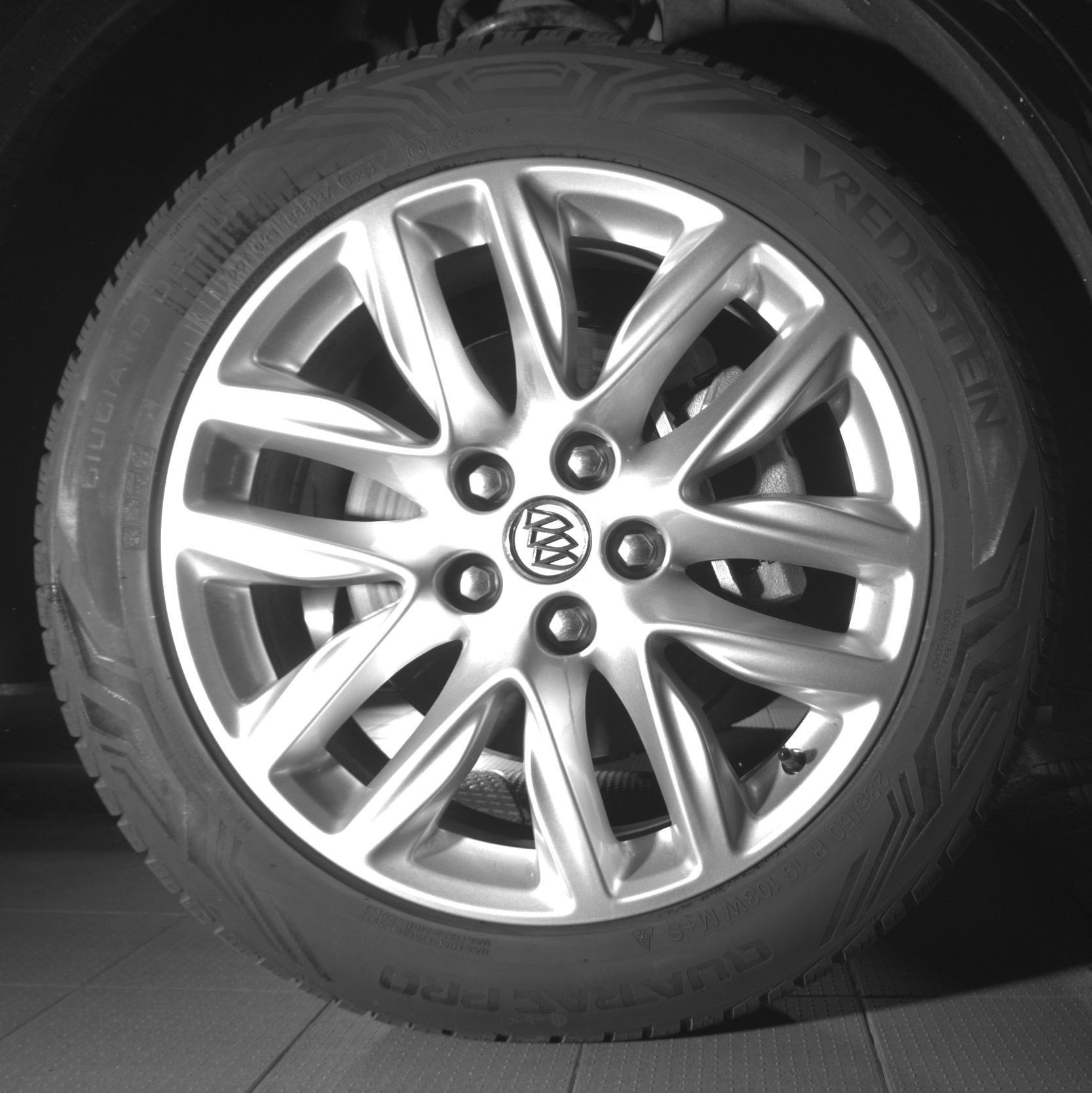 Used 2020 Buick Envision Premium AWD/4WD image 11
